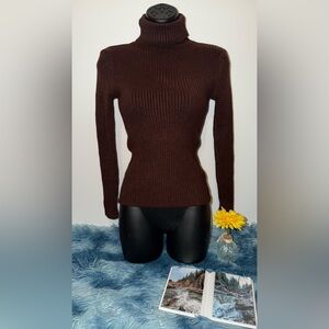 Elegant Women's Sweater